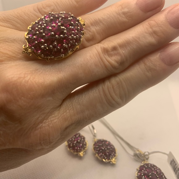 ORISSA RHODOLITE GARNET RING - Picture 3 of 7